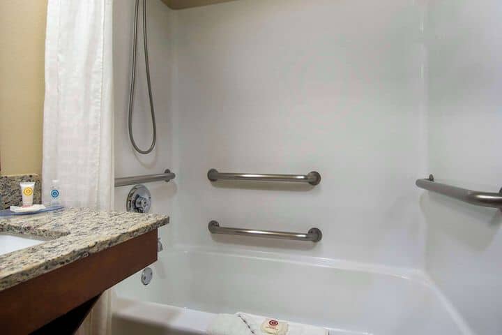 Room 10 of 47