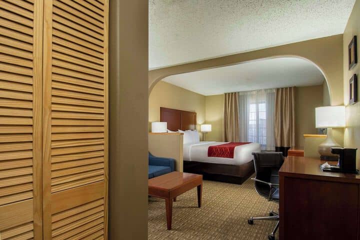 Room 21 of 47