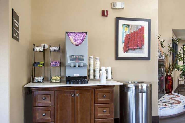 Breakfast/Coffee Service 45 of 47